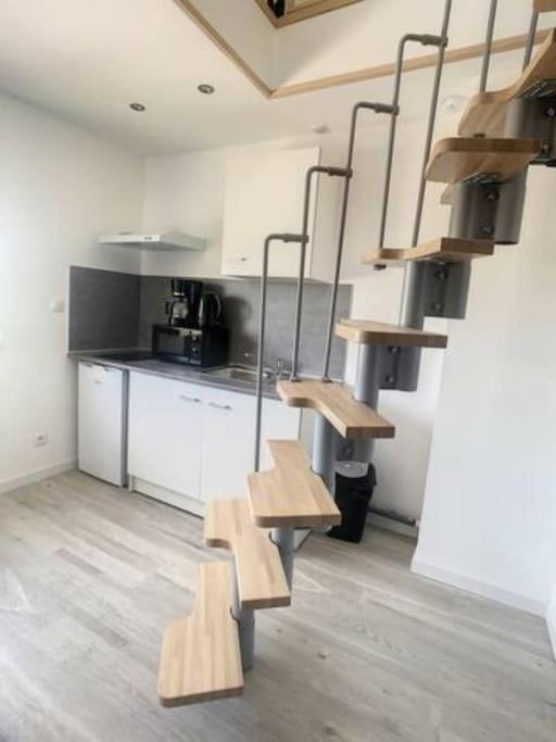 생캉탱 Atypique T1 Duplex - Wifi .Parking .Proche .Gare 아파트 외부 사진